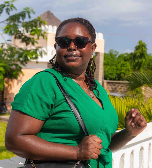 Lessly Sally Adoyo